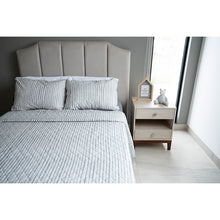 Cargar imagen en el visor de la galería, Juego de edredón microfibra suave y ligero pinsonic con fundas de almohada Terranza